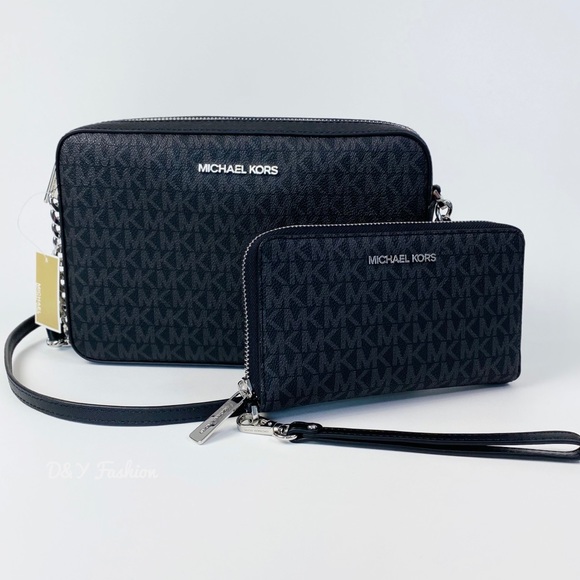 Michael Kors Handbags - Michael Kors Large Jet set Crossbody Bag and phone wallet matching set black
